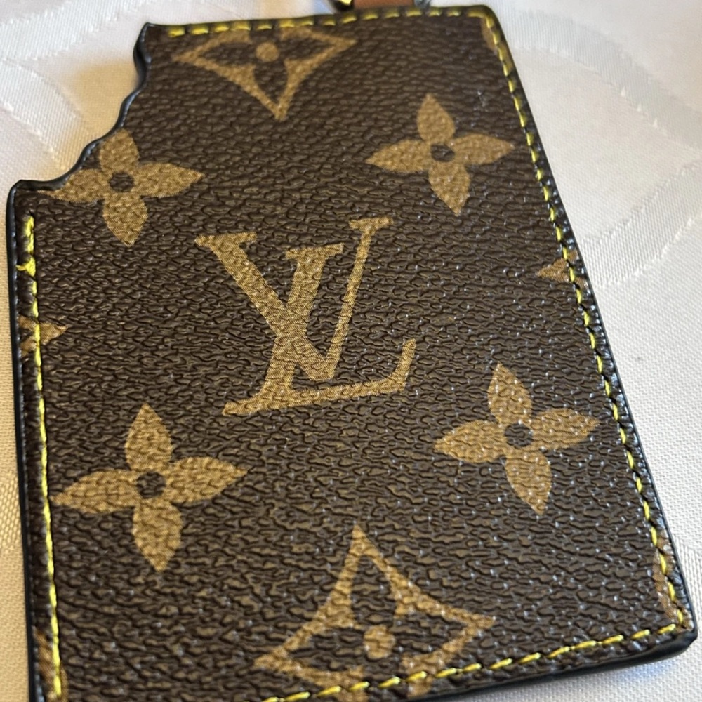 Louis Vuitton Brown Key & Card Holder - Picture 5 of 6